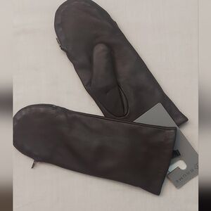 Brume Women’s Genuine Leather Convertible Mittens with Top-Zip Finger Access